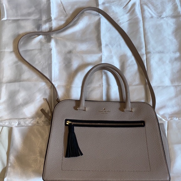 NEW Kate Spade Kalen Chester Beige with black tassel brand new - Picture 8 of 14